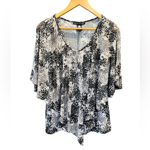 EUC Susie in the City Animal Print Blouse - Picture 1 of 5